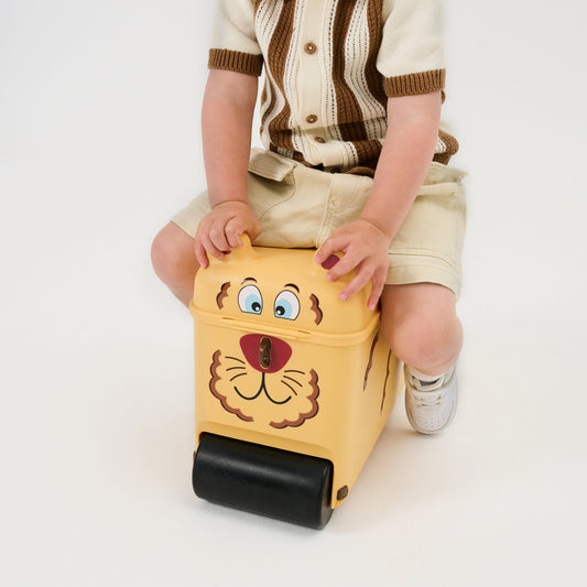 Kids Ride-on Suitcase: Lion